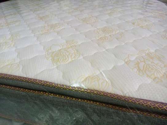 Comfortable!5*6*10 pillow top spring mattress 10 yrs warrant image 1
