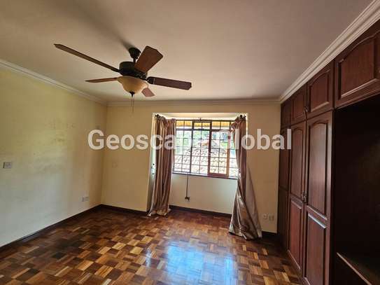 5 Bed House in Nyari image 17