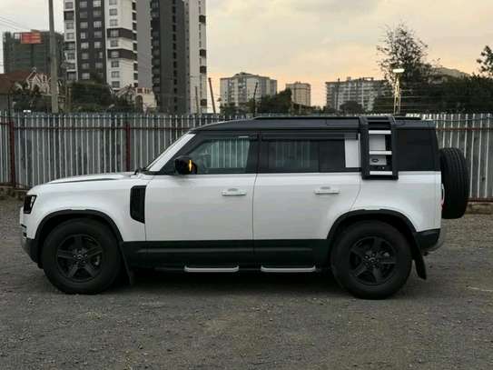 Land Rover Defender 110 Series 2020 image 2