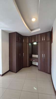 4 Bed Apartment with En Suite at General Mathenge image 14