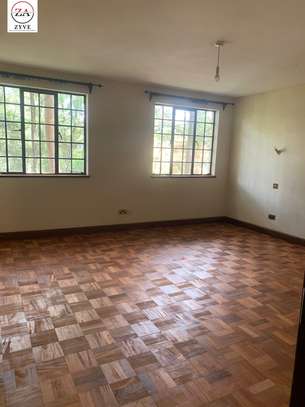 4 Bed House with En Suite at Kilimani image 10
