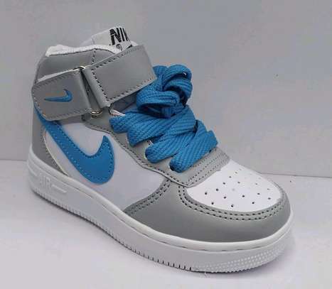 Kids Nike poisonous sneakers image 2