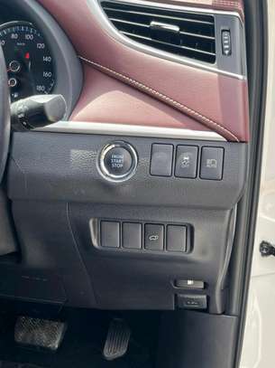 TOYOTA HARRIER NEW IMPORT WITH SUNROOF. image 13