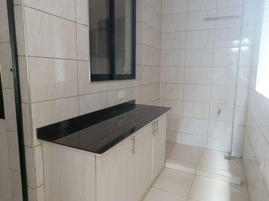 Serviced 3 Bed Apartment with En Suite in Syokimau image 5