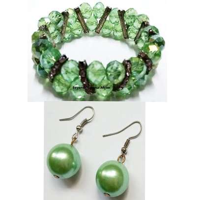 Womens Green Crystal Bracelet and earrings image 1