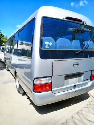 HINO lesser 2015 image 5
