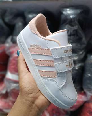 Adidas kids sneakers 

Sizes 31_35 image 3