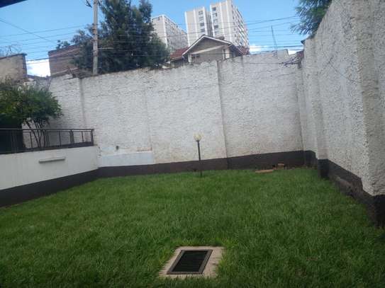 4 Bed House with Garden in Kilimani image 1