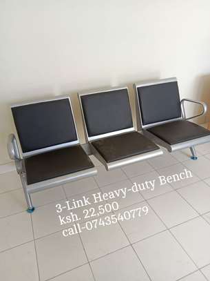 3-Link Heavy-duty waiting bench image 1