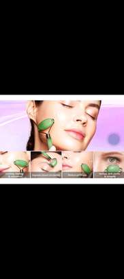 facial roller massage image 1