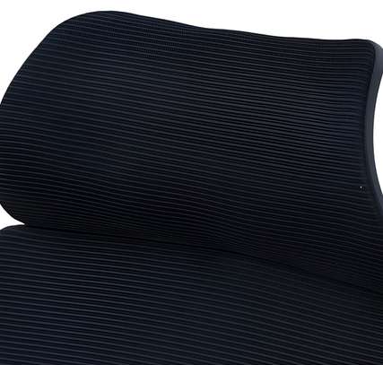 Office Desk: Classic Style Ergonomic Office Seat image 4