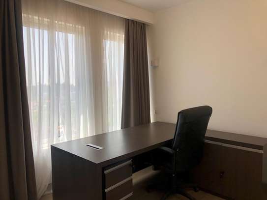 Serviced 3 Bed Apartment with Swimming Pool in Kilimani image 6