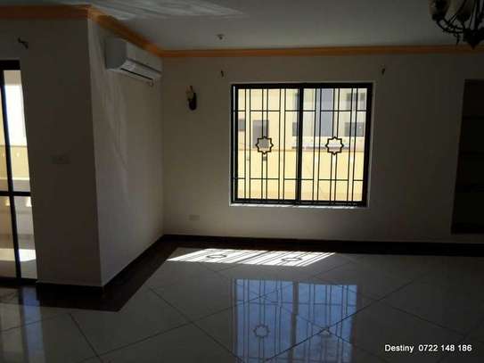 3 Bed Apartment  in Nyali Area image 12