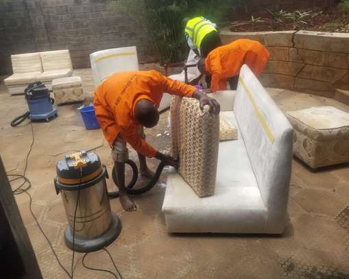 WE CLEAN & DRY SOFA SET IN NAIROBI. image 11