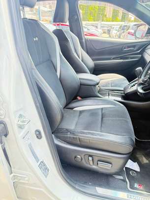 TOYOTA HARRIER Gr sport 2018model image 8