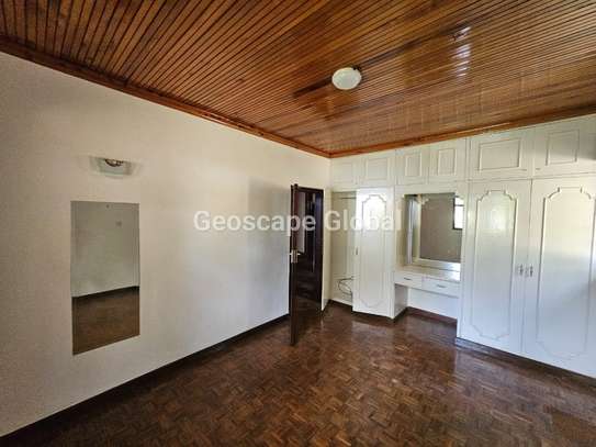 4 Bed House with En Suite in Gigiri image 1