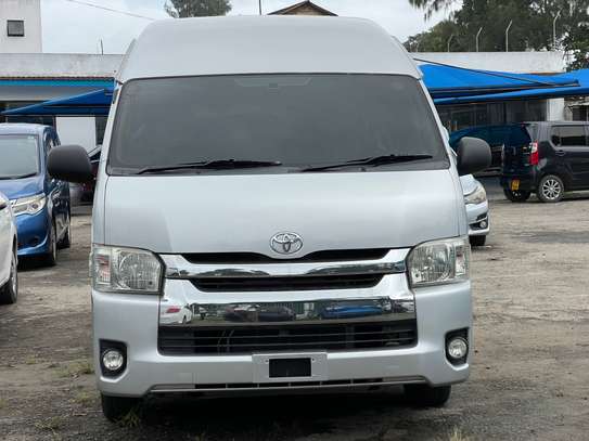 TOYTA HIACE  (WE ACCEPT HIRE PURCHASE) image 4