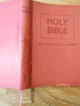Pink leather-bound Holy Bible NIV image 7