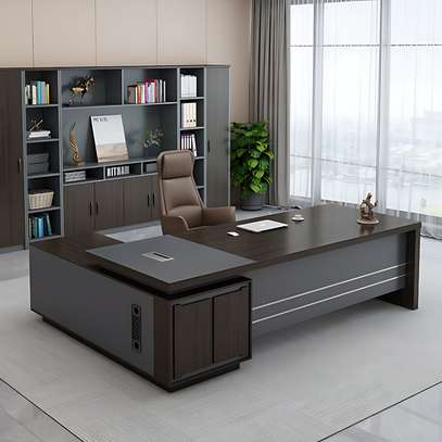 High-Quality Modern Executive L-Shaped Wood Office Desk image 1