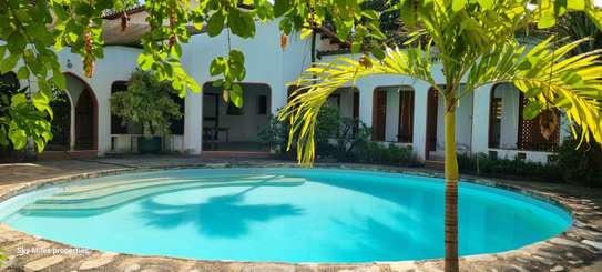 6 Bed Villa with En Suite at La-Marina Mtwapa image 19