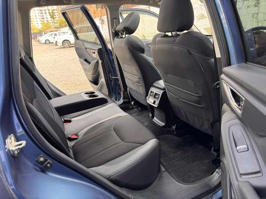 Subaru Forester E-boxer Blue Sunroof blue image 11