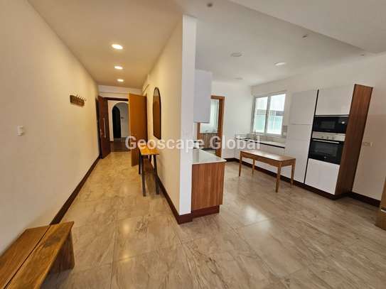 Furnished 3 Bed Apartment with En Suite in Westlands Area image 11