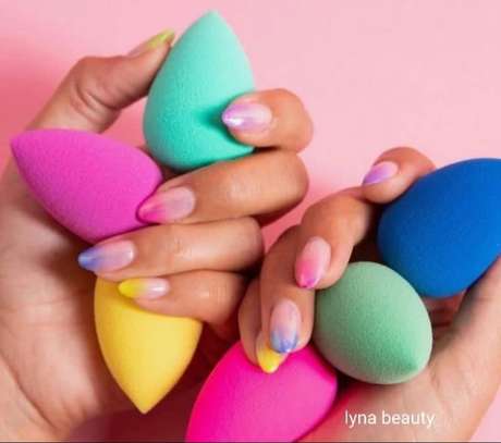 Makeup beauty blender sponge image 1