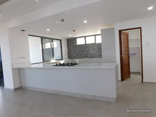 3 Bed Apartment with En Suite at Shanzu image 25