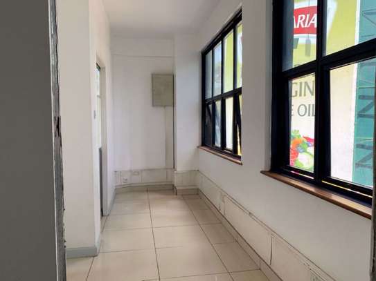 323 m² office for rent in Westlands Area image 9