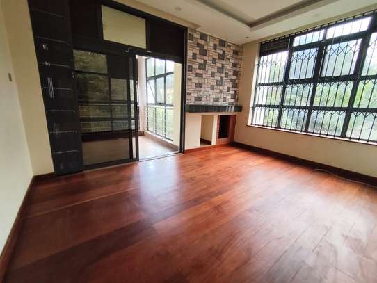 7 Bed Townhouse with En Suite in Nyari image 8