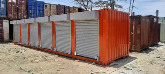 40FT Container with 5 shops/ Stalls image 6