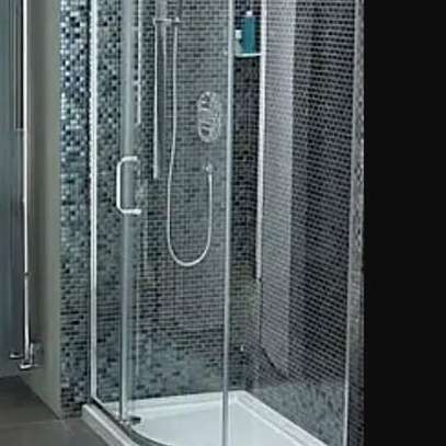 Shower cubicle image 1