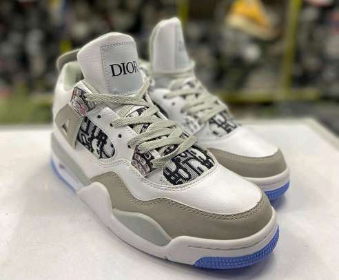 Air jordan retro 4s deals