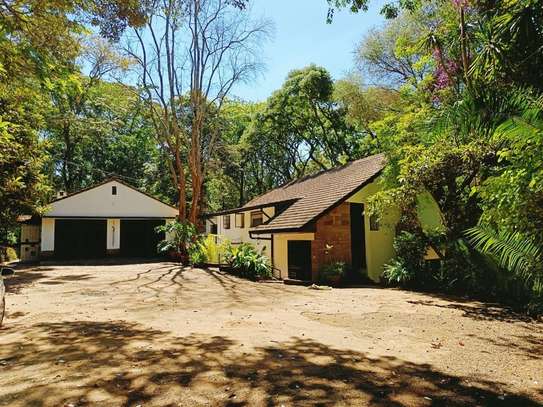 4 Bed House with Garage in Muthaiga image 5
