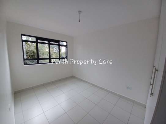 3 bedroom to let image 11