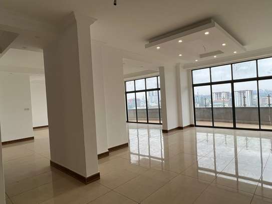 4 Bed Apartment with En Suite in General Mathenge image 2