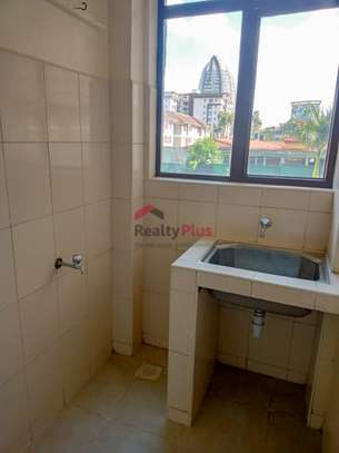 2 Bed Apartment with En Suite in Kilimani image 10