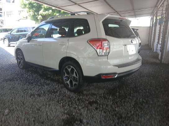 Subaru Forester 2018 white image 4