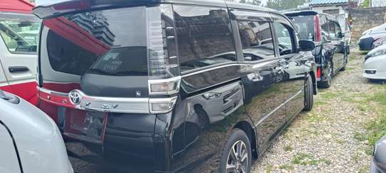 Toyota VoxY  Black 2018 2wd image 11