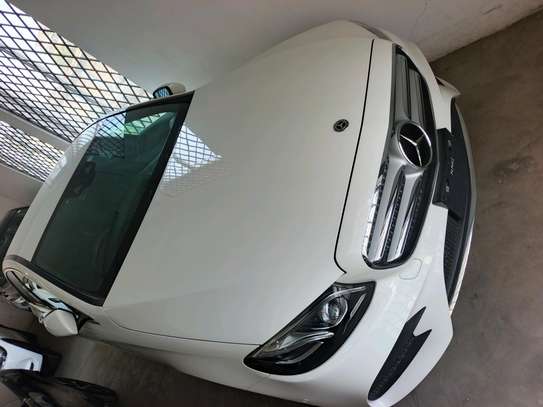 Mercedes Benz E250 image 2