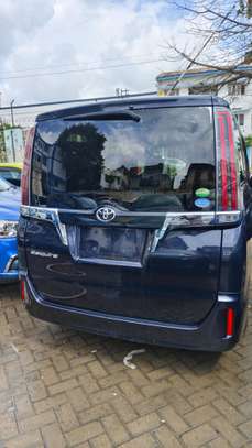 Toyota Esquire Noah Sunroof 2018 2WD image 13