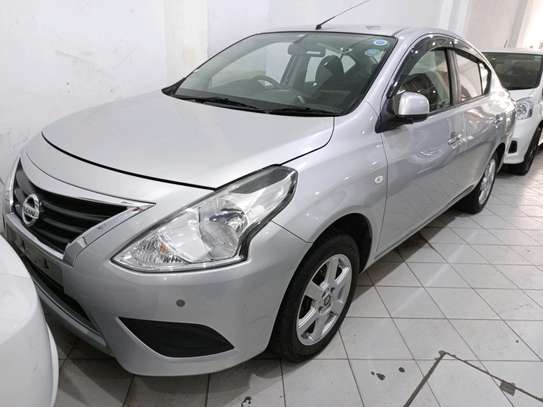 Nissan tiida latio image 1
