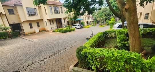 4 Bed Townhouse with En Suite in Westlands Area image 23