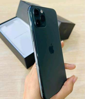 Apple iPhone 11 Pro | 512Gb | Green on Xmax Offer image 4
