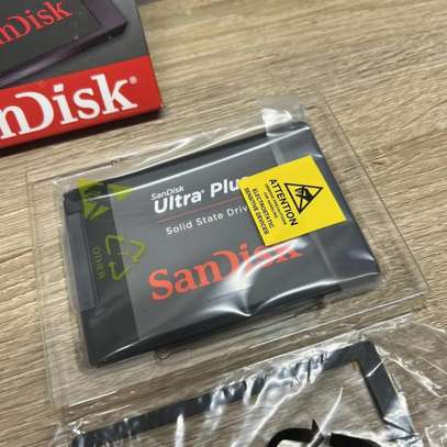 SanDisk 2.5 Inches 512GB Solid State Drive image 1