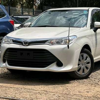 2016 Toyota Corolla axio image 1