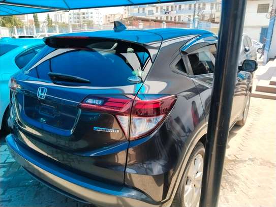 Honda vezel hybrid on sale image 5