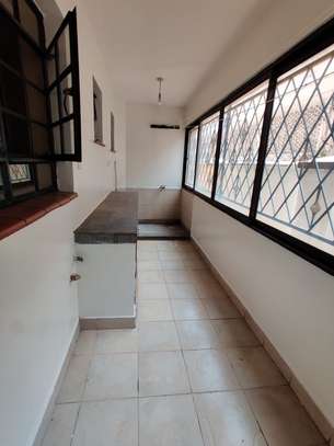 4 Bed Apartment with Borehole in Parklands image 7