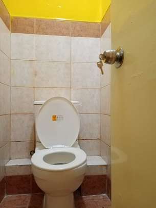 2 bedroom flat for rent image 4