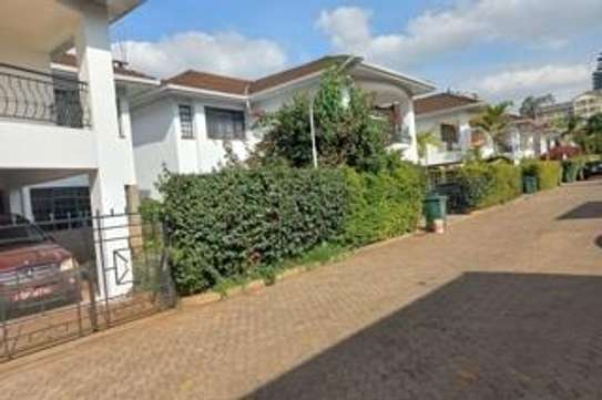 4 Bed Townhouse with En Suite at Brookside Estate image 1